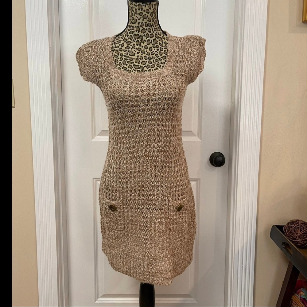 Women's Tan Mohair Vintage Knit lightweight
Cap Sleeve Dress M (NWOT)